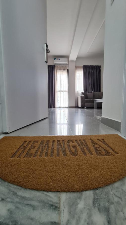 Heming-Way Hotel Durrës Esterno foto